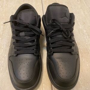 Nike Men's Black Sneakers
